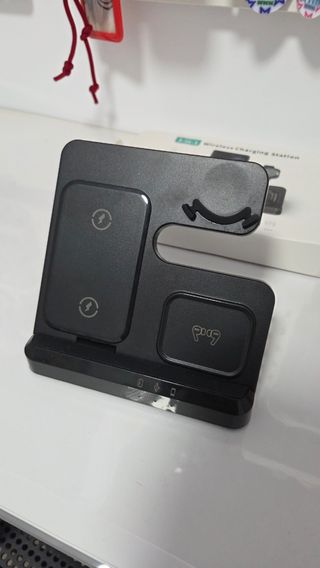 Estación de carga inalámbrica para samsung.