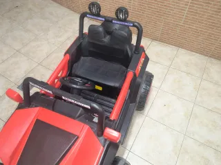 Coche eléctrico infantil 4x4
