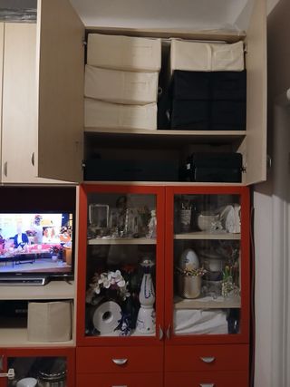 mobile rosso da salotto completo