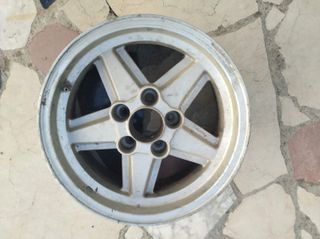 Llanta Mercedes 16