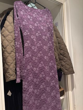 Vestido invierno de encaje púrpura