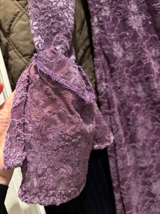 Vestido invierno de encaje púrpura