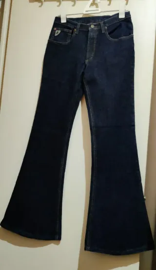 Pantalón tejano Lois azul campana