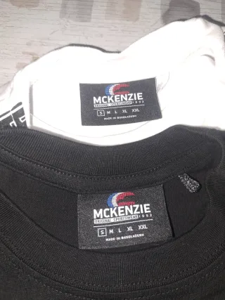 Camisetas McKenzie Negras y Blancas