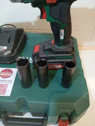 Parkside Atornilladora de Impacto a Batería