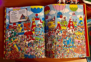 ¿Dónde está Wally?: El libro mágico / Where's W...