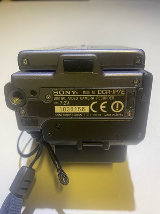 Videocámara Sony DCR-IP7E Plata
