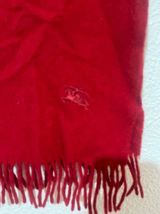 Bufanda Burberry Roja
