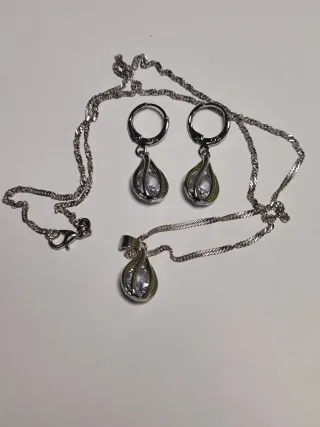 Conjunto Collar y Pendientes Gota Plata