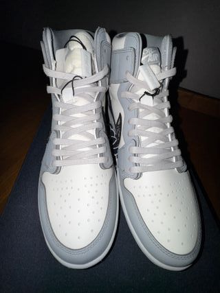 Jordan 1 x Dior High Top Sneakers