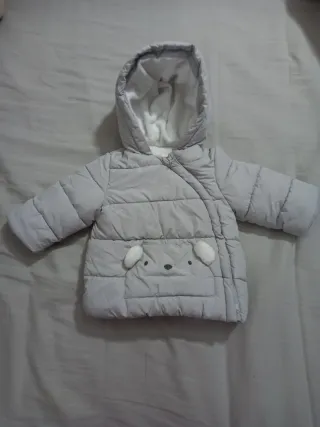 Piumino neonato con cappuccio e orsetto