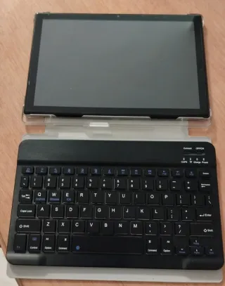 Tablet Goodtel G10 10" con Teclado bluetooth