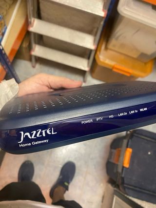 Pacchetto router e modem: Vodafone + Jazztel + ONO +