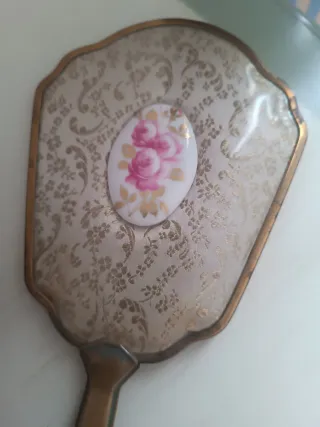 Espejo de mano antiguo