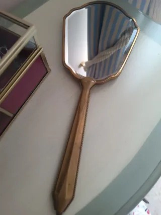 Espejo de mano antiguo