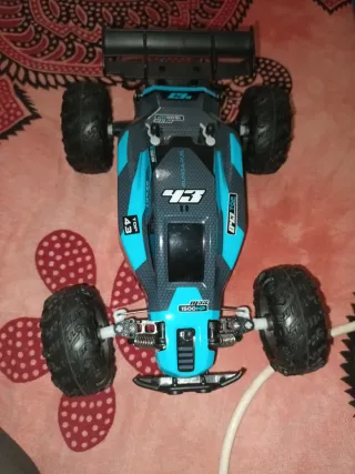 Macchina telecomandata salti 2.4GHz