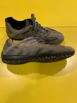 Zapatos Geox Beige y Gris