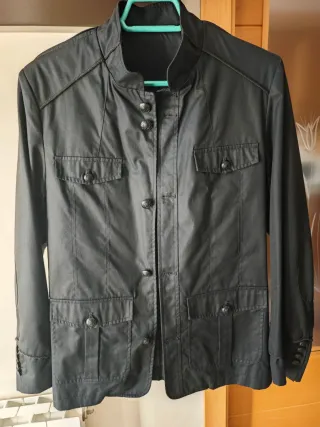 Parka Negra de Hombre - Fórmula Joven