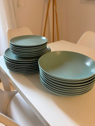 Vajilla Ikea 23 platos color turquesa
