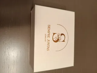 Pulsera de oro con 3 piedras