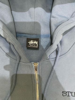 Sudadera Stussy con cremallera y capucha
