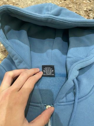 Sudadera Stussy con cremallera y capucha