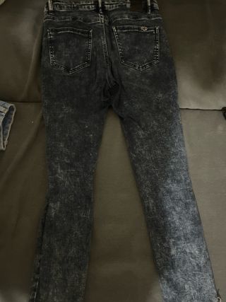 Pantalón vaquero azul de Stradivarius