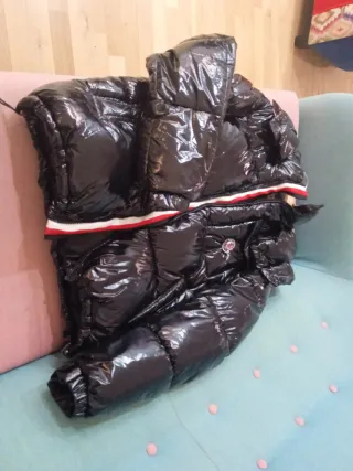 Plumífero Moncler Negro Brillante