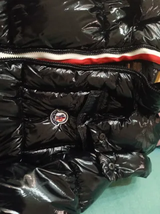 Plumífero Moncler Negro Brillante