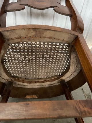 Juego de 4 sillas antiguas de madera y ratán