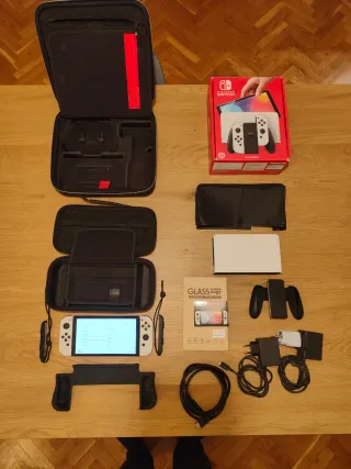 Nintendo Switch OLED + Accessori