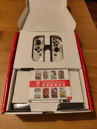 Nintendo Switch OLED + Accessori