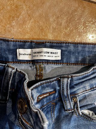 Pantalones vaqueros rotos