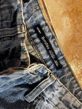 Pantalones vaqueros rotos