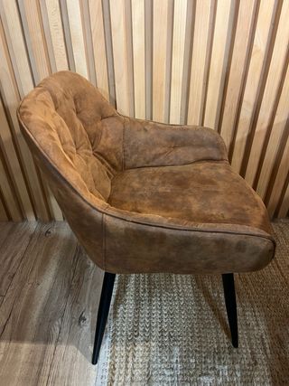 Conjunto mesa redonda y 4 sillas vintage