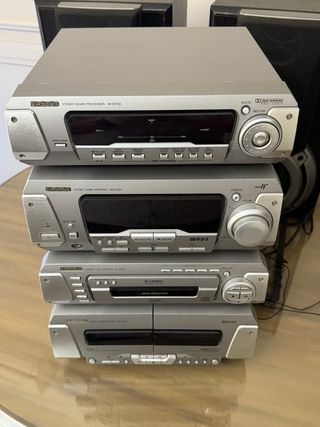Equipo de Sonido Technics 5 altavoces + mueble