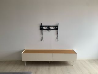 Mueble TV beige y madera, coste 500€