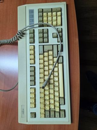 Teclado FUJITSU muelles cable beige/gris