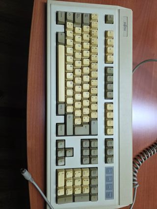 Teclado FUJITSU muelles cable beige/gris
