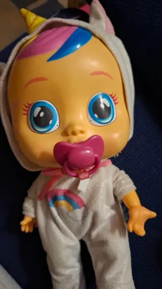 Bebé Llorón Unicornio con Pelo Rosa y Azul
