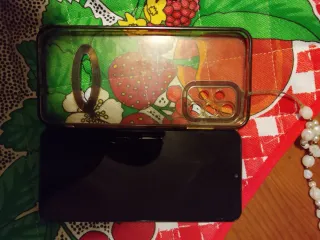 Samsung Galaxy A13 Negro con Funda Dorada 64Gb