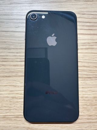 iPhone 8 64GB (Bat. Servicio y Marcas Pantalla)