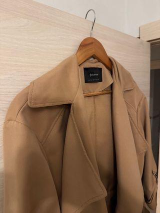 Parka Stradivarius Beige Mujer