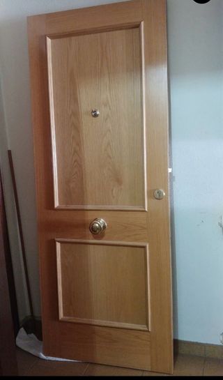 Puerta de seguridad madera