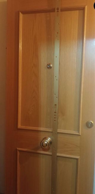 Puerta de seguridad madera