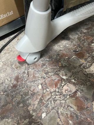 Trona Brevi para bebé con ruedas protector de mesa