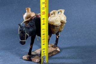 FIGURA ANTIGUA EN BARRO. MULA CON CÁNTAROS. MURCIA