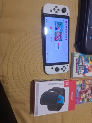 Nintendo Switch OLED Blanca + Accesorios