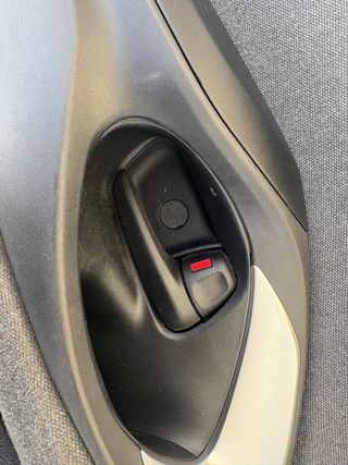 Panel Puerta Toyota Yaris 2021 Copiloto
