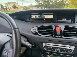 Renault Grand Scenic 2011